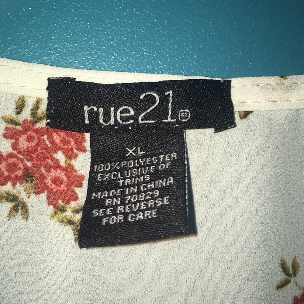 Blouse - Picture 4 of 4